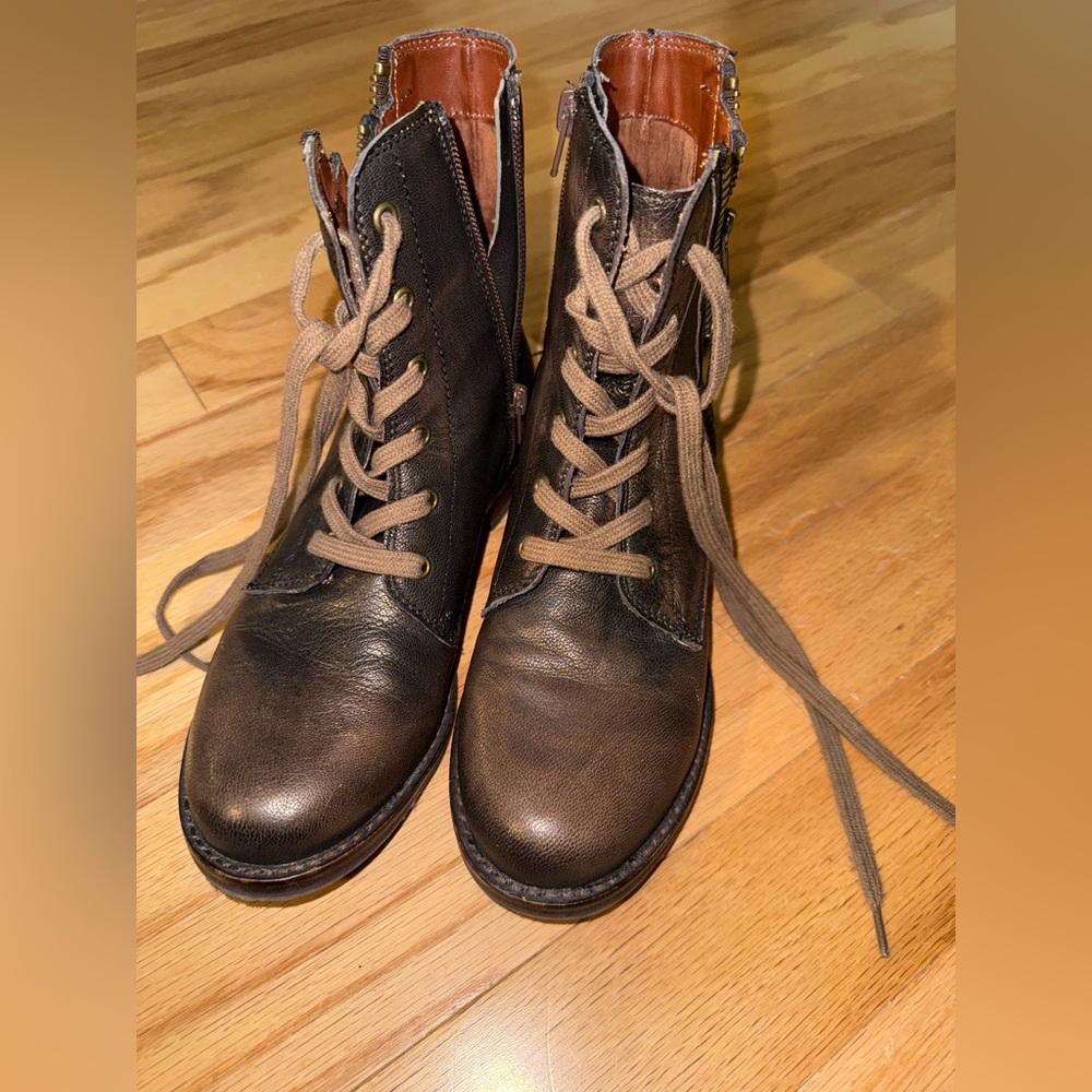 Mia Brown Leather Lace-Up Boots - Picture 2 of 10